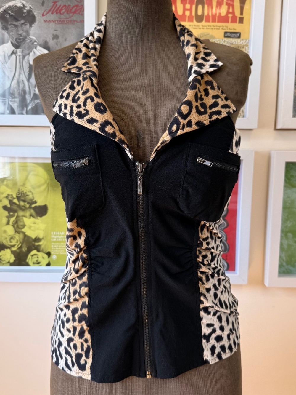 Y2K LEOPARD PRINT ZIP HALTER TOP – MCBLING STATEMENT PIECE
